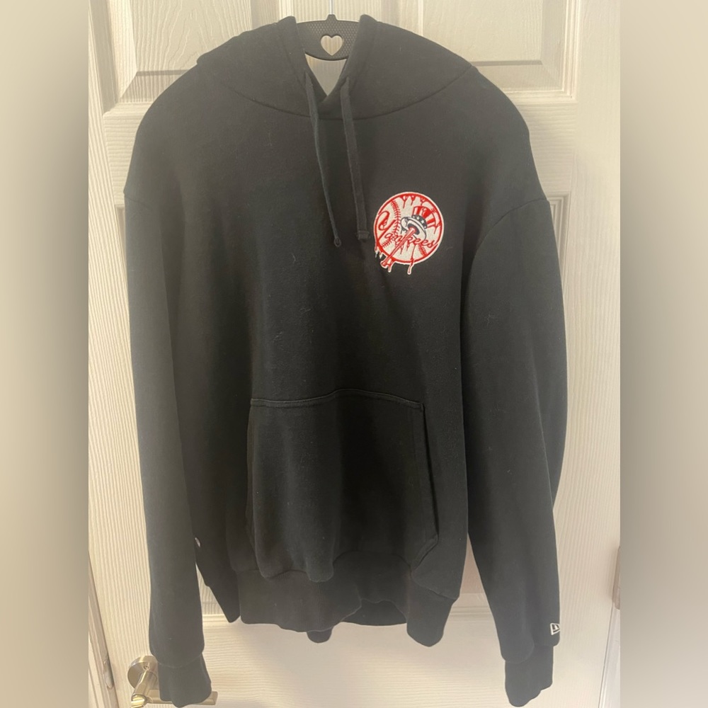 Men’s New Era Yankee’s melting hoodie
